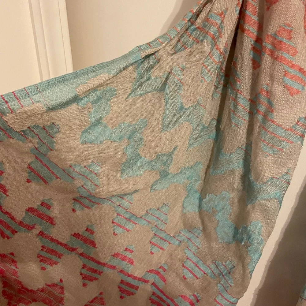 Scarf - Picture 2 of 3